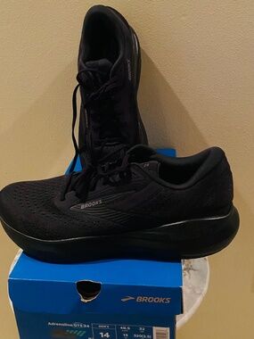 Brooks GTS24 size 14 men Brooks Men's Black Athletic Shoes